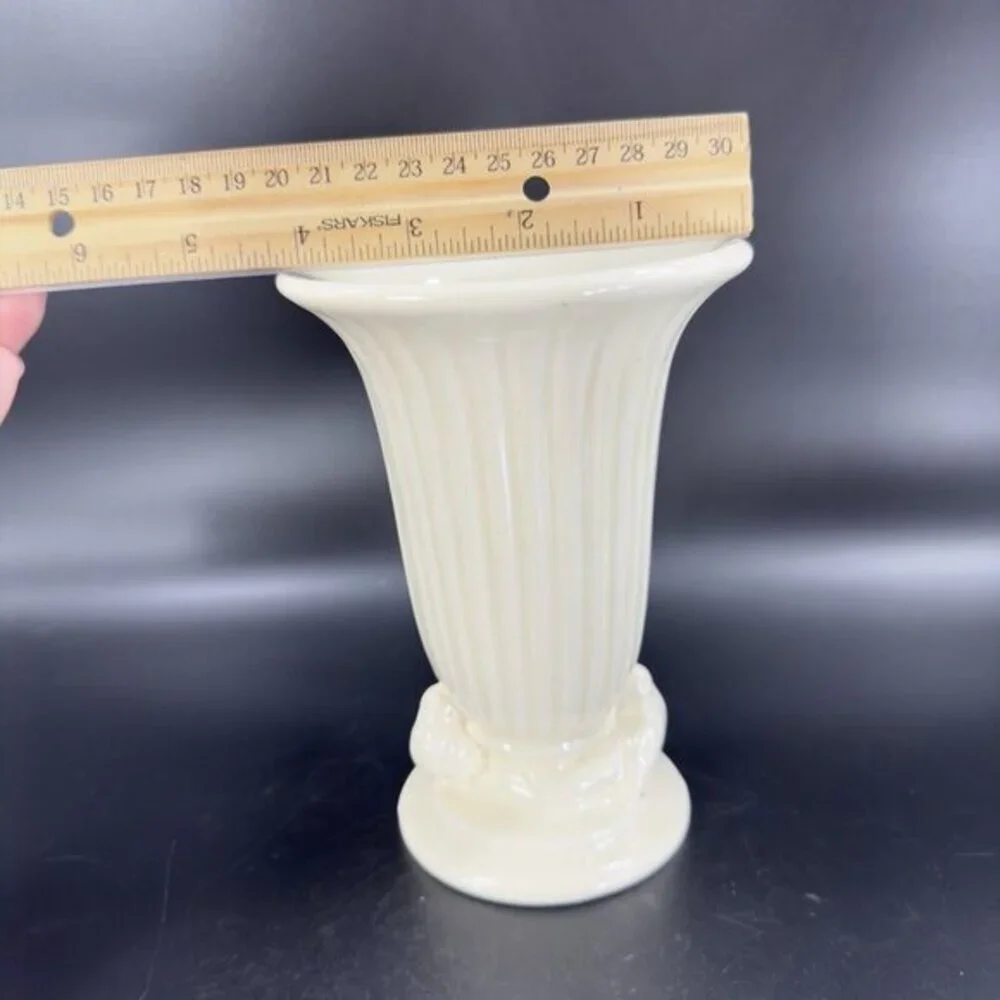 Vintage Art Deco Haeger Dove Vase 1940s White Glaze Ceramic Love Birds Decor VTG